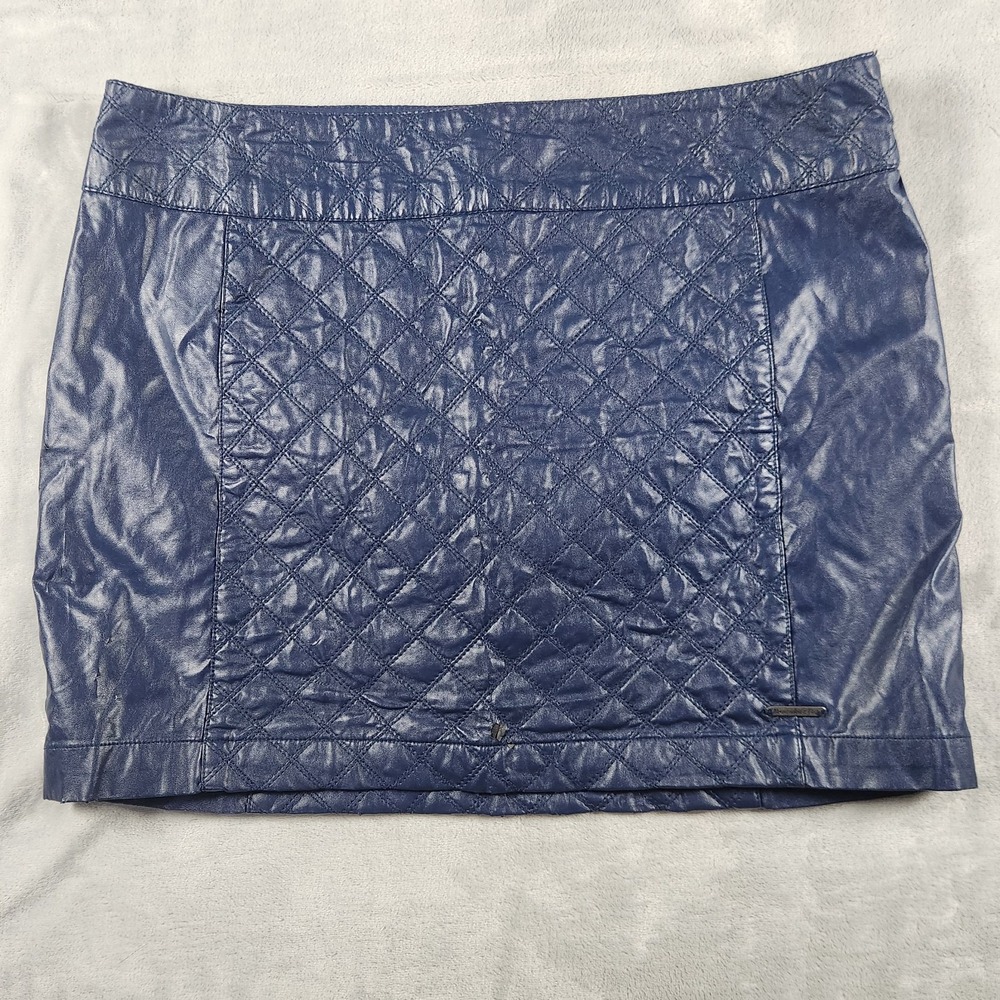 Abercrombie & Fitch Vegan Leather Navy Quilted Mini Skirt‎ Size 6
